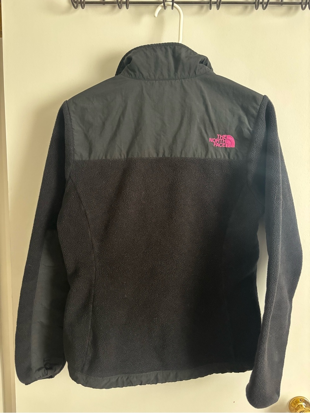 The North Face Black Fleece Jacket with Pink Logo - Picture 4 of 4